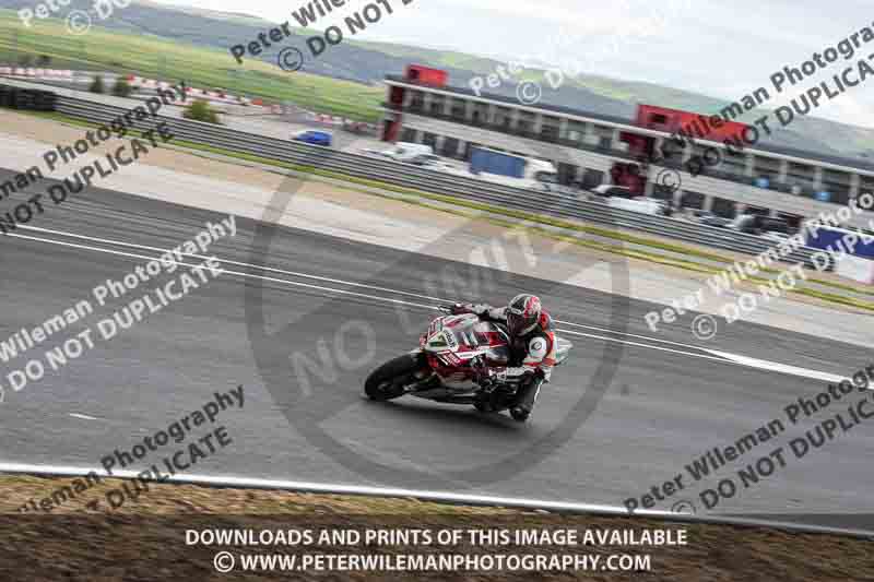 cadwell no limits trackday;cadwell park;cadwell park photographs;cadwell trackday photographs;enduro digital images;event digital images;eventdigitalimages;navarra;no limits trackdays;peter wileman photography;racing digital images;trackday digital images;trackday photos